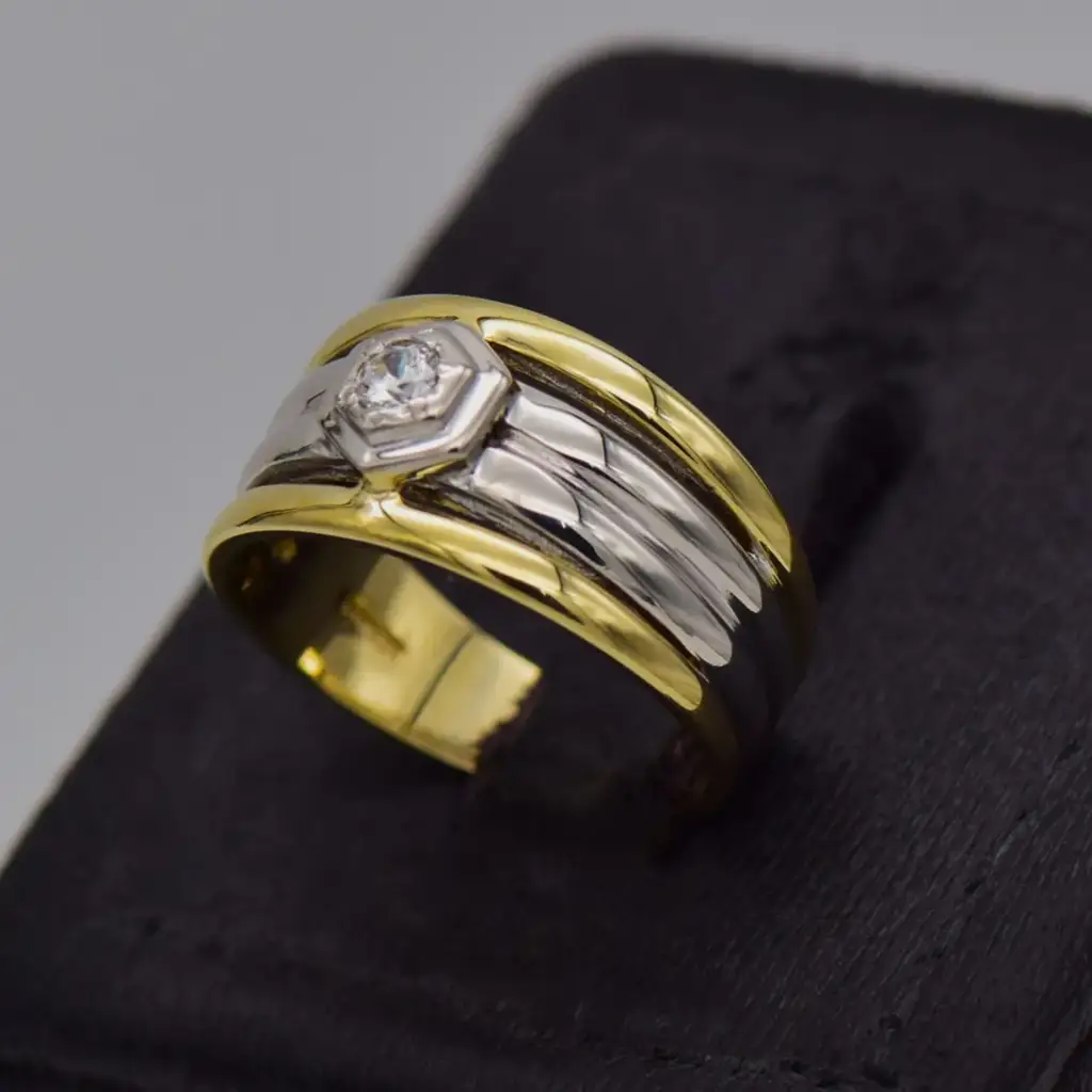 9ct Yellow Gold Dress Ring - View 3