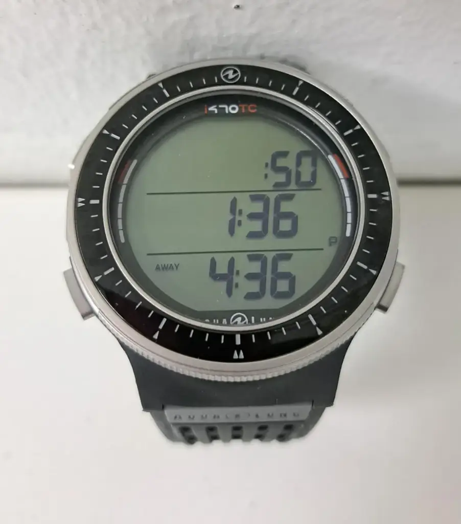 Aqualung I470tc Watch Style Dive Computer Black - View 2