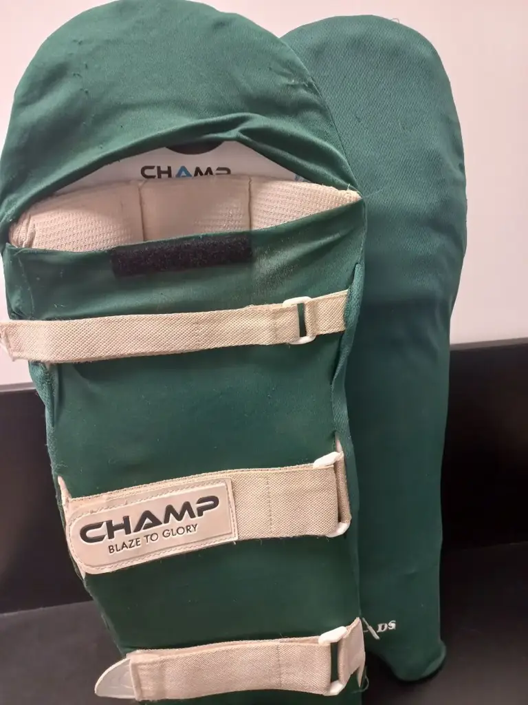 Champ-Cricket Equipment-Pre Owned