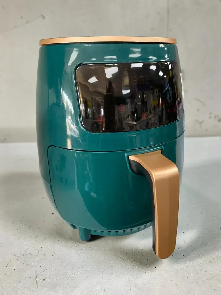 Teska 6-Litre Digital Air Fryer.