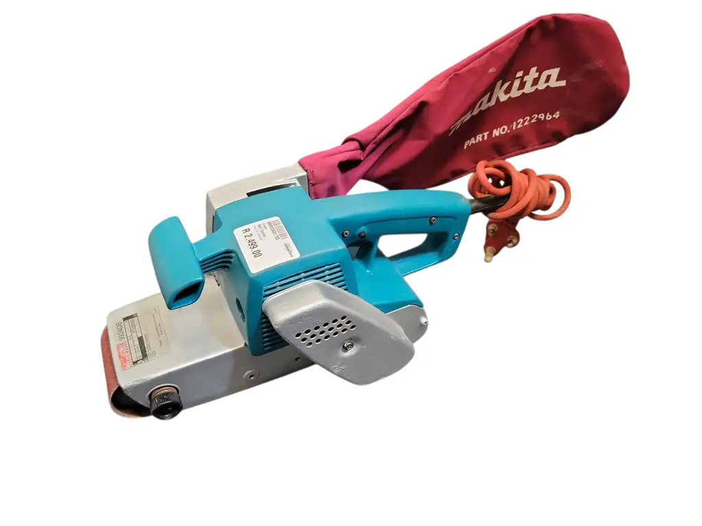 Makita 9924Db Belt Sander - View 2
