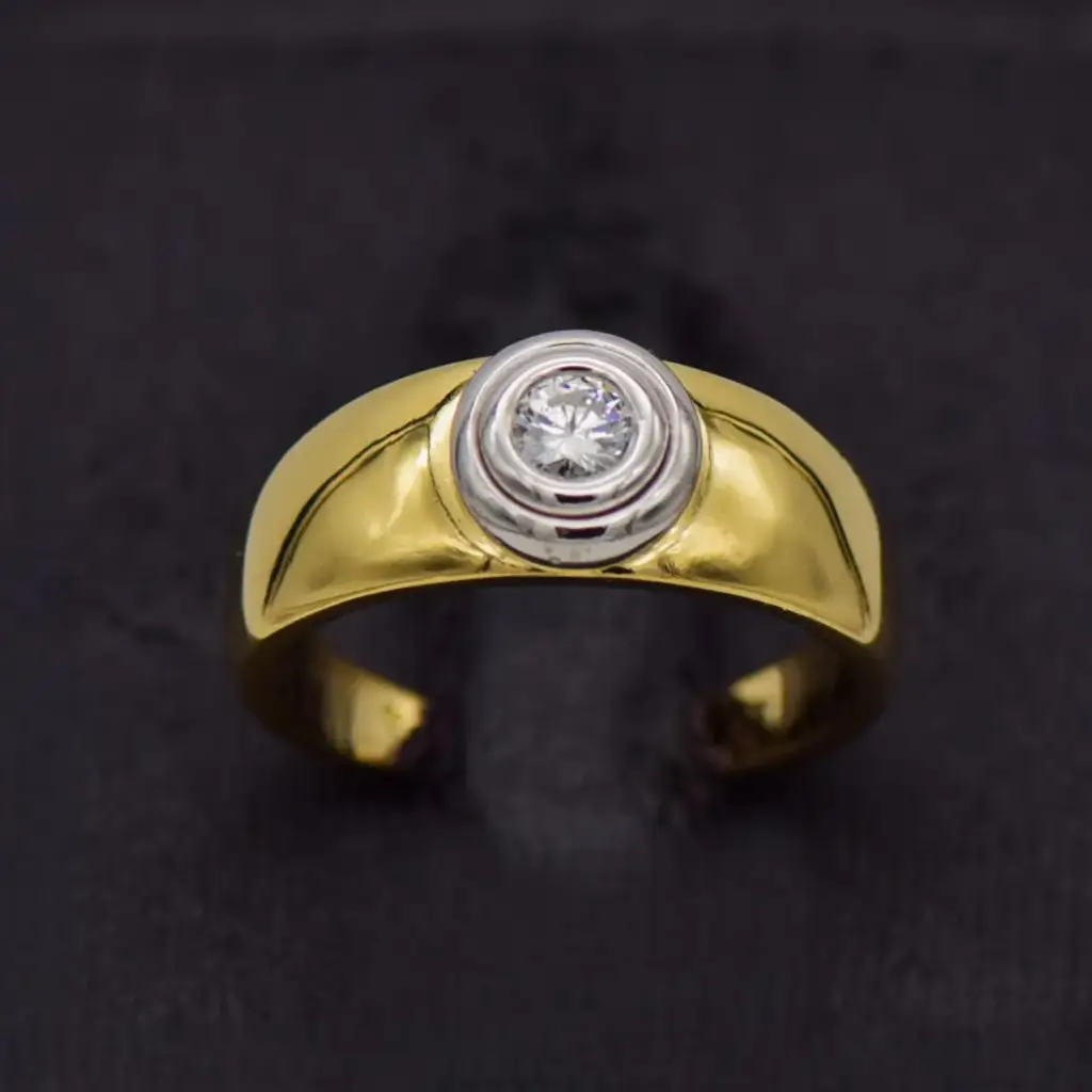 18ct Yellow Gold Engagement Ring
