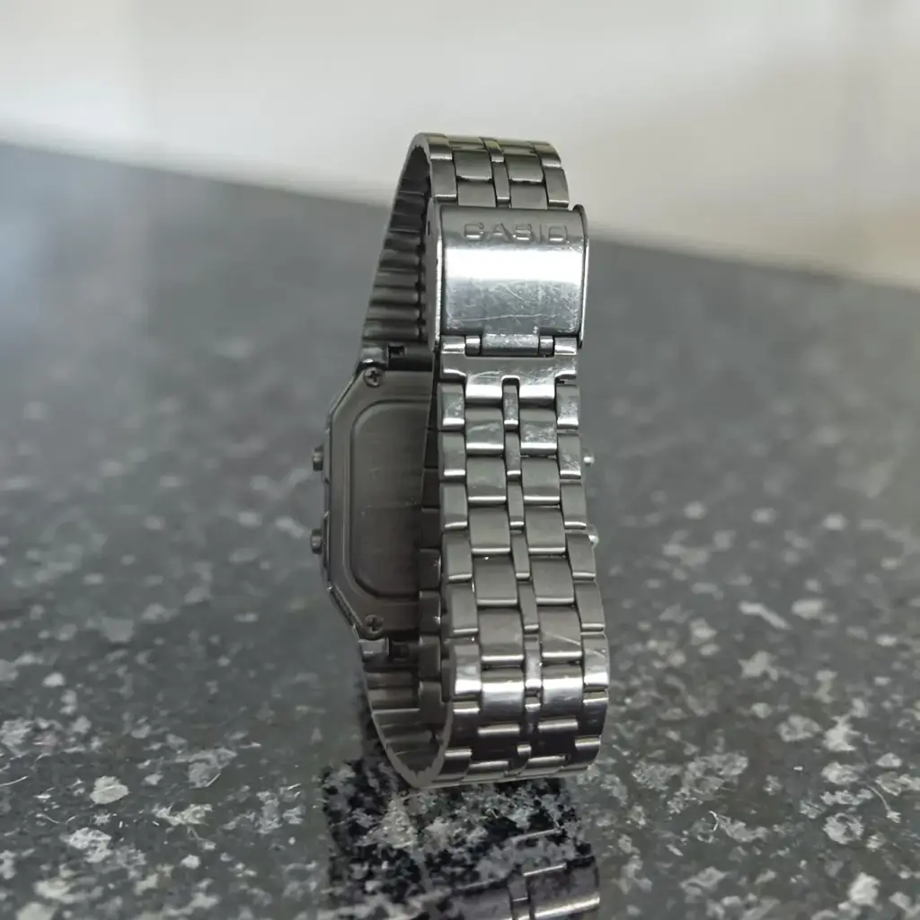 Casio A500w - View 2