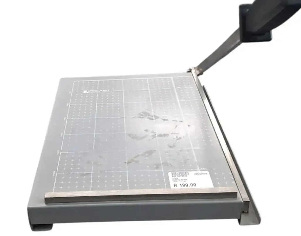 Rexel 350 Paper Cutter - View 2