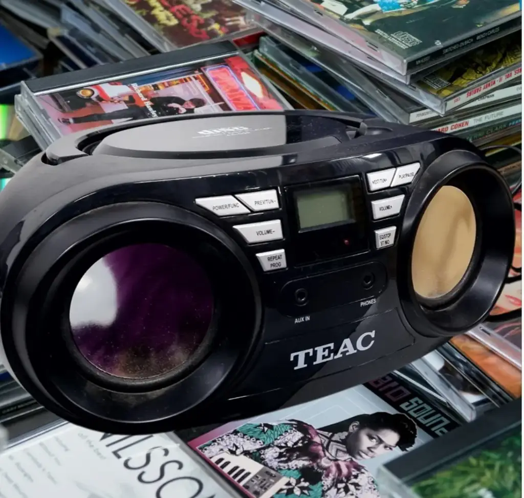 Teac Radio And Cd Player Combo