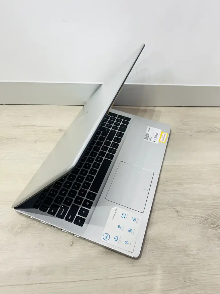 Dell Inspiron 5593 Laptop - View 2