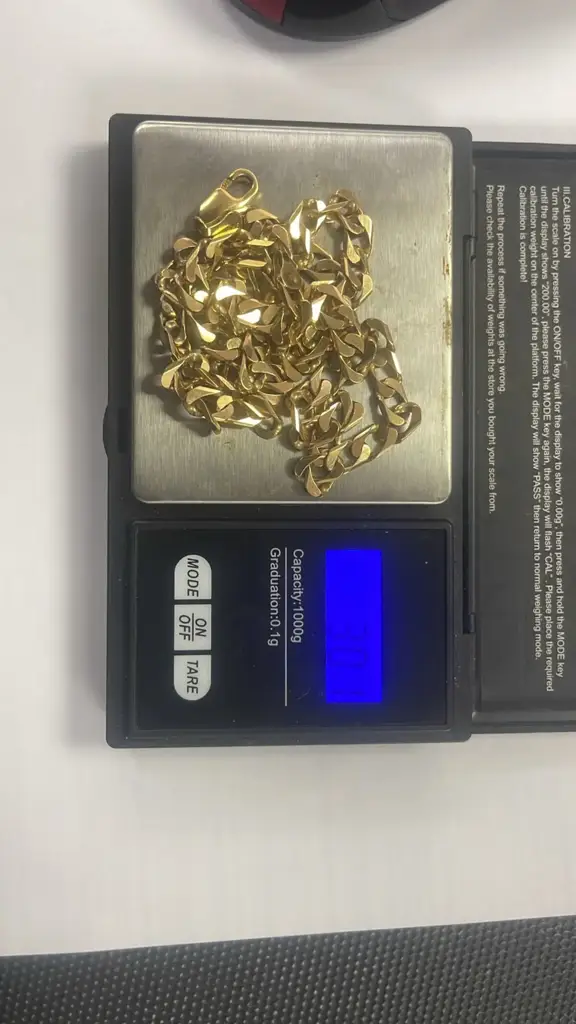 9ct Yellow Gold Chain Curb-Link - View 2