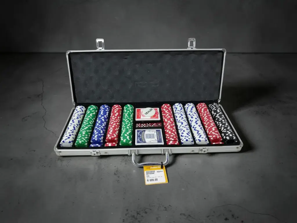 300 Piece Poker Set | Poker Chips Cards & Carry Case