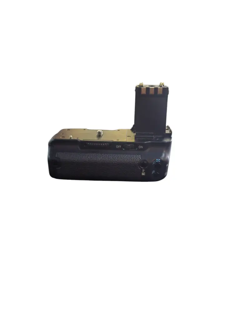 Canon Battery Grip - View 2
