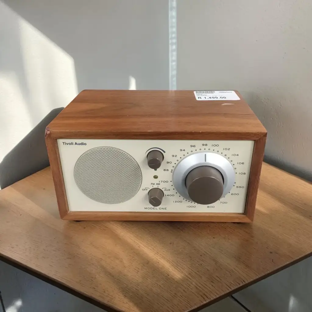 Tivoli Audio Model One Radio