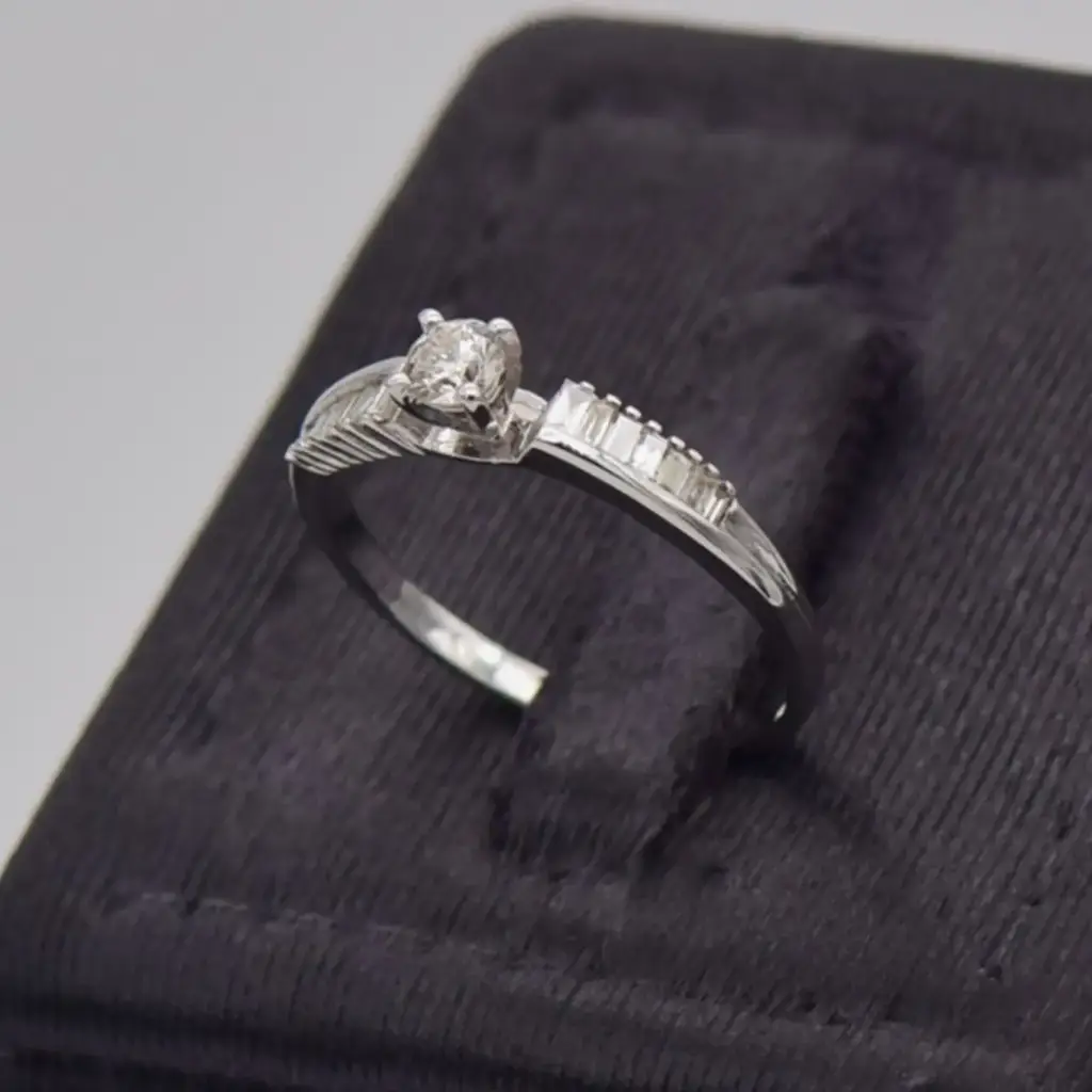 18ct White Gold Engagement Ring - View 3
