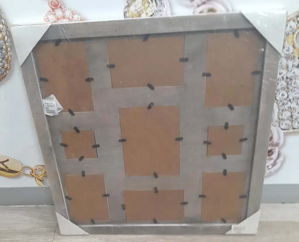 9 In 1 Photo Frame - View 2