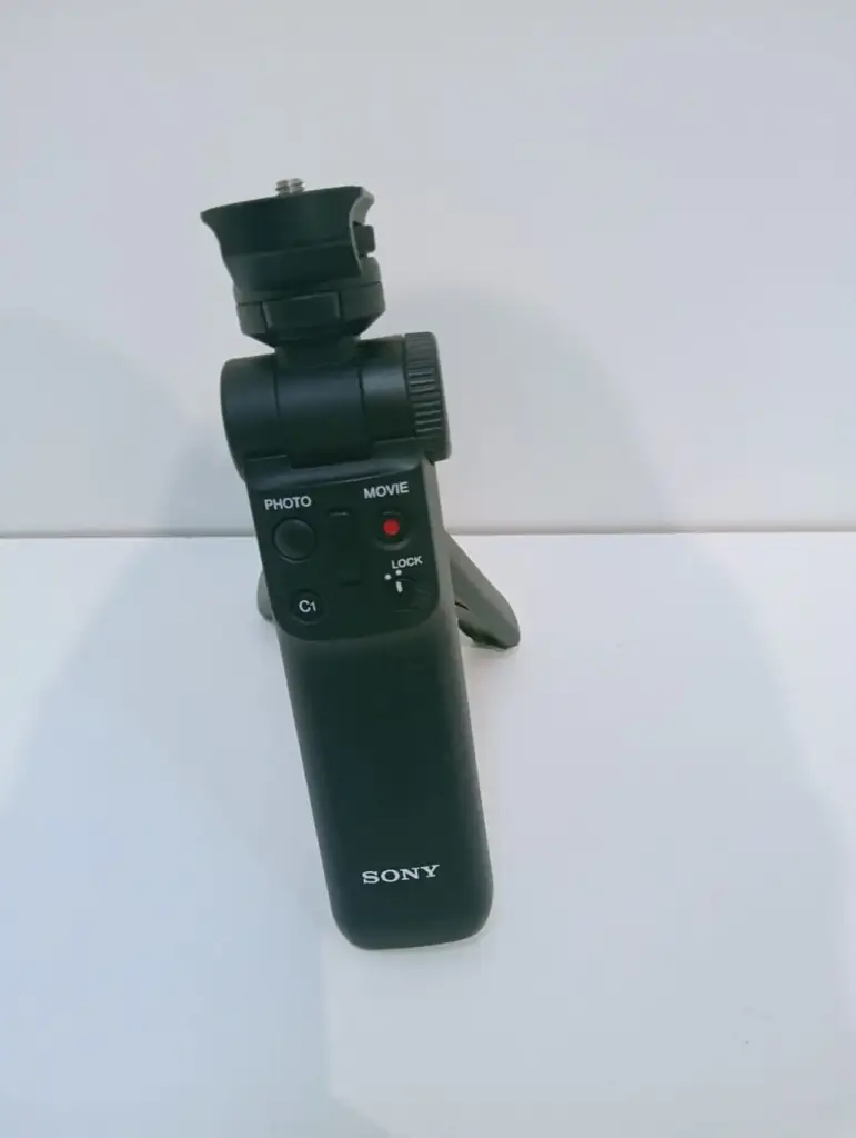 Sony Shooting Grip With Wireless Remote Commander Tripod - View 2