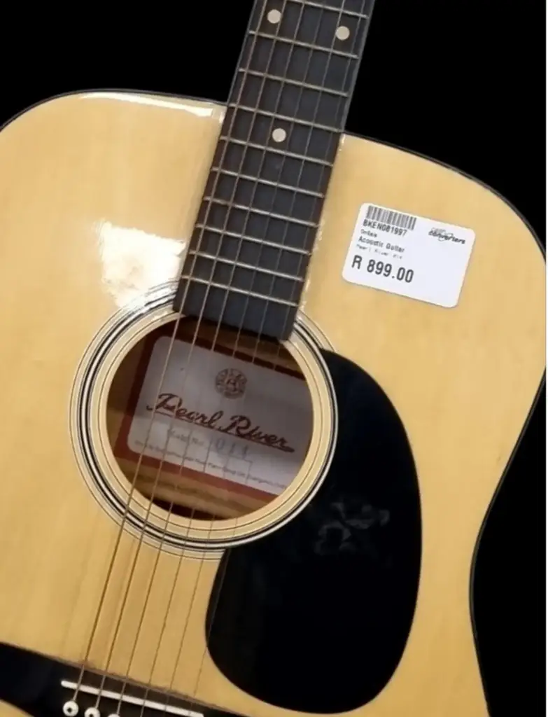 Pearl River Acoustic Guitar - View 5