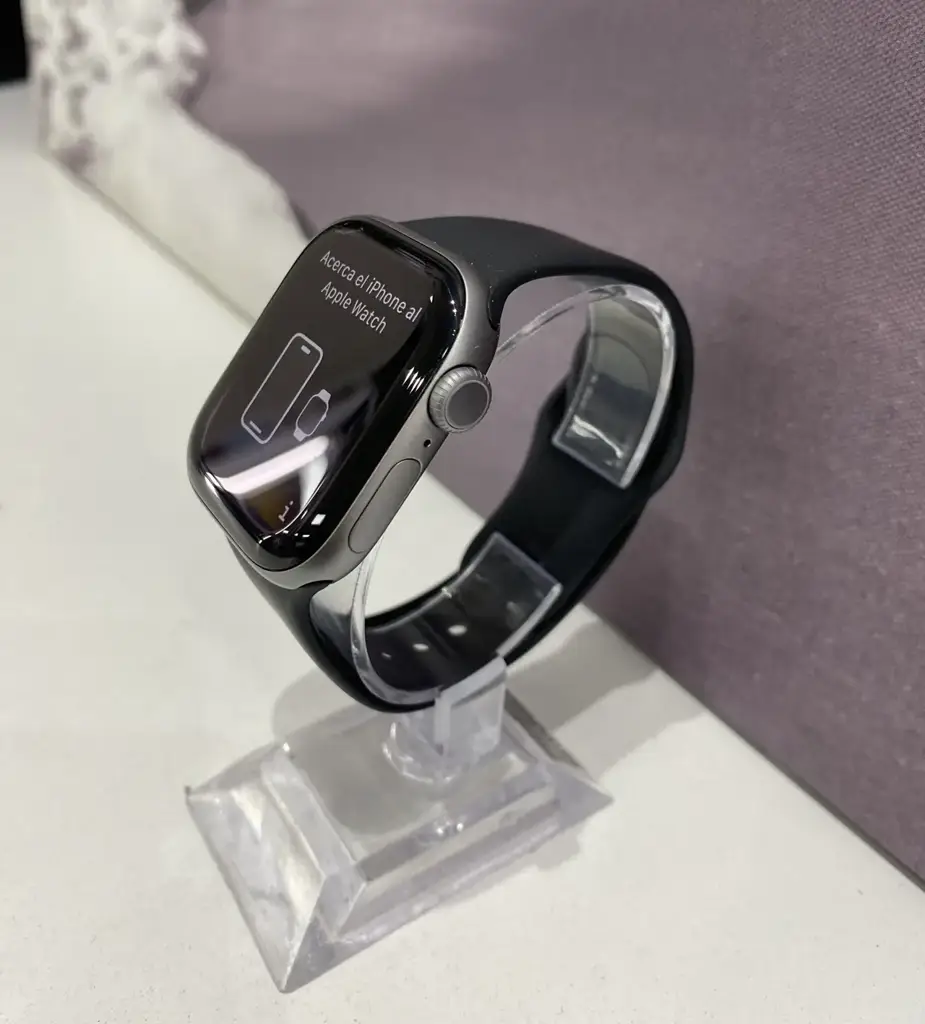 Apple Watch Series 11 - View 2