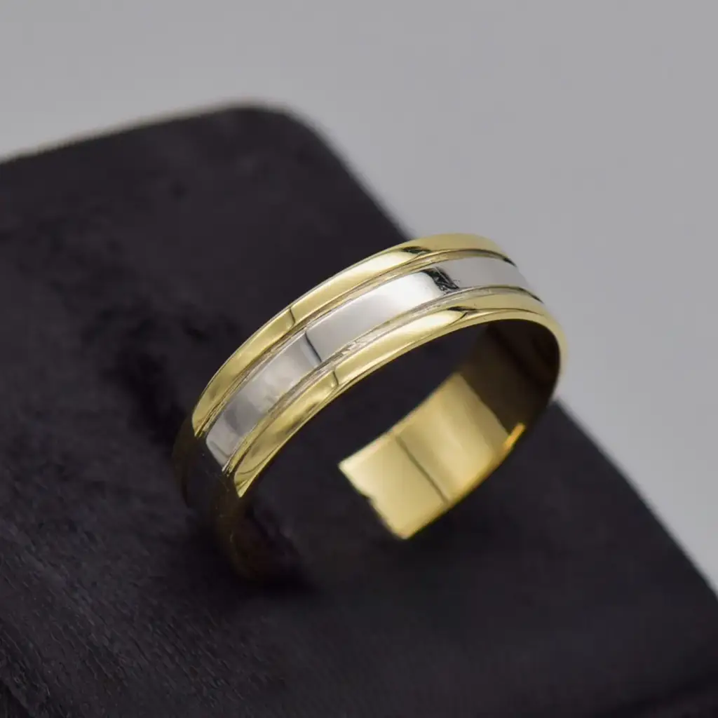9ct Yellow Gold Wedding Band Patterned - View 2