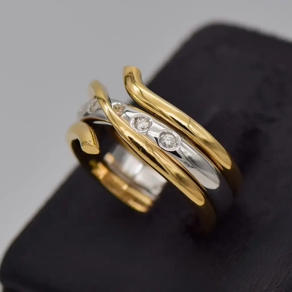 18ct Two Tone Gold Wedding Ring Twin Set - View 3
