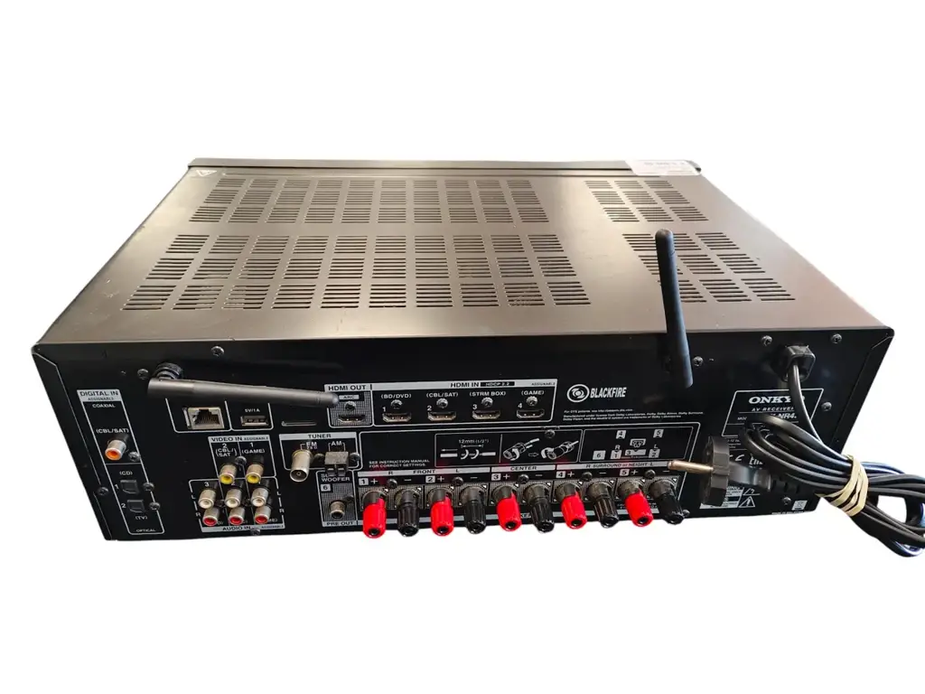 Onkyo Amplifer - View 3