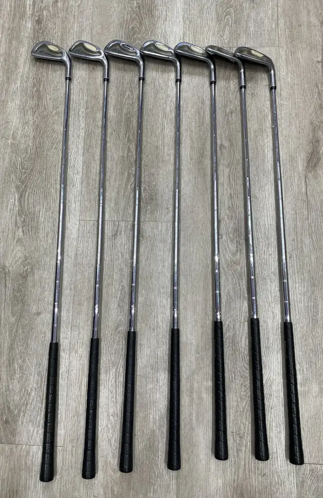 Golf Clubs. - View 3