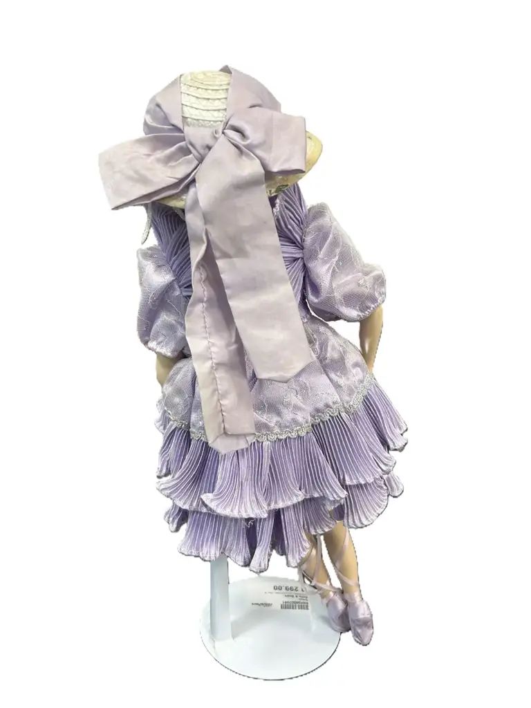 Leonardo Collection – Porcelain Doll - View 2