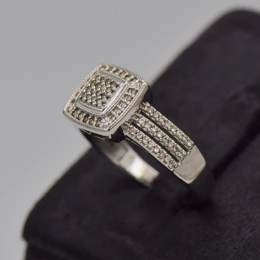 9ct White Gold Dress Ring - View 3