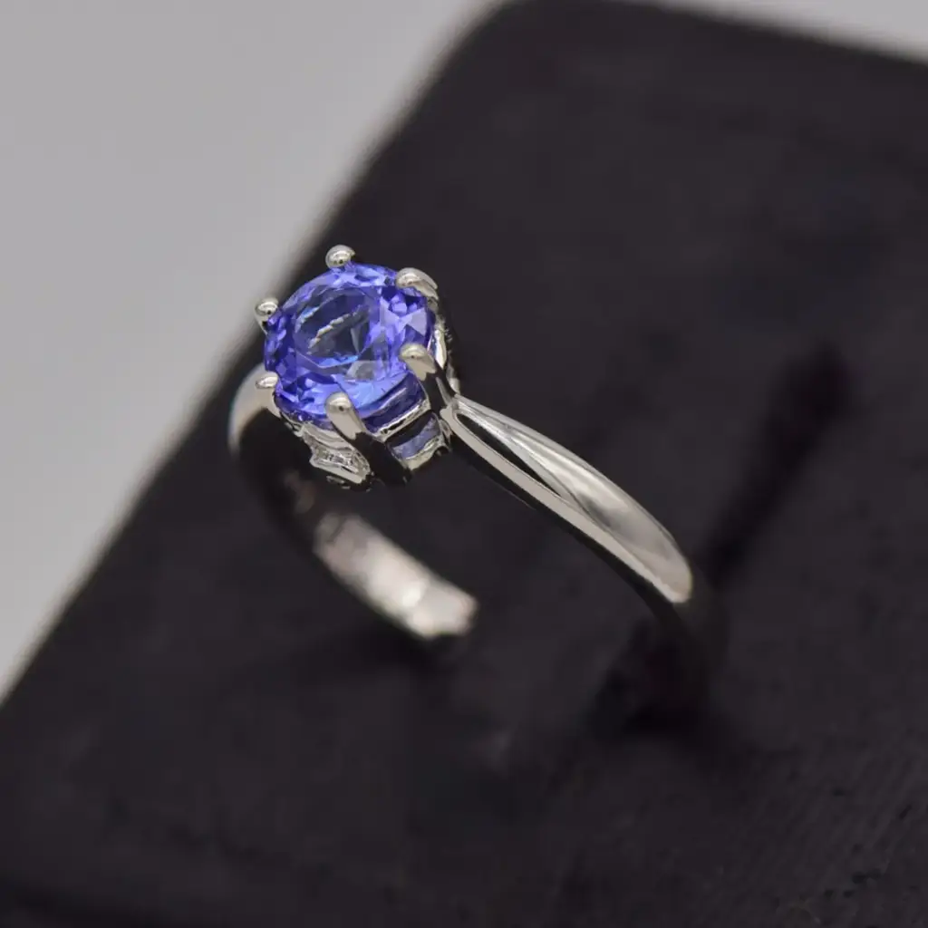 9ct White Gold Dress Ring - View 3
