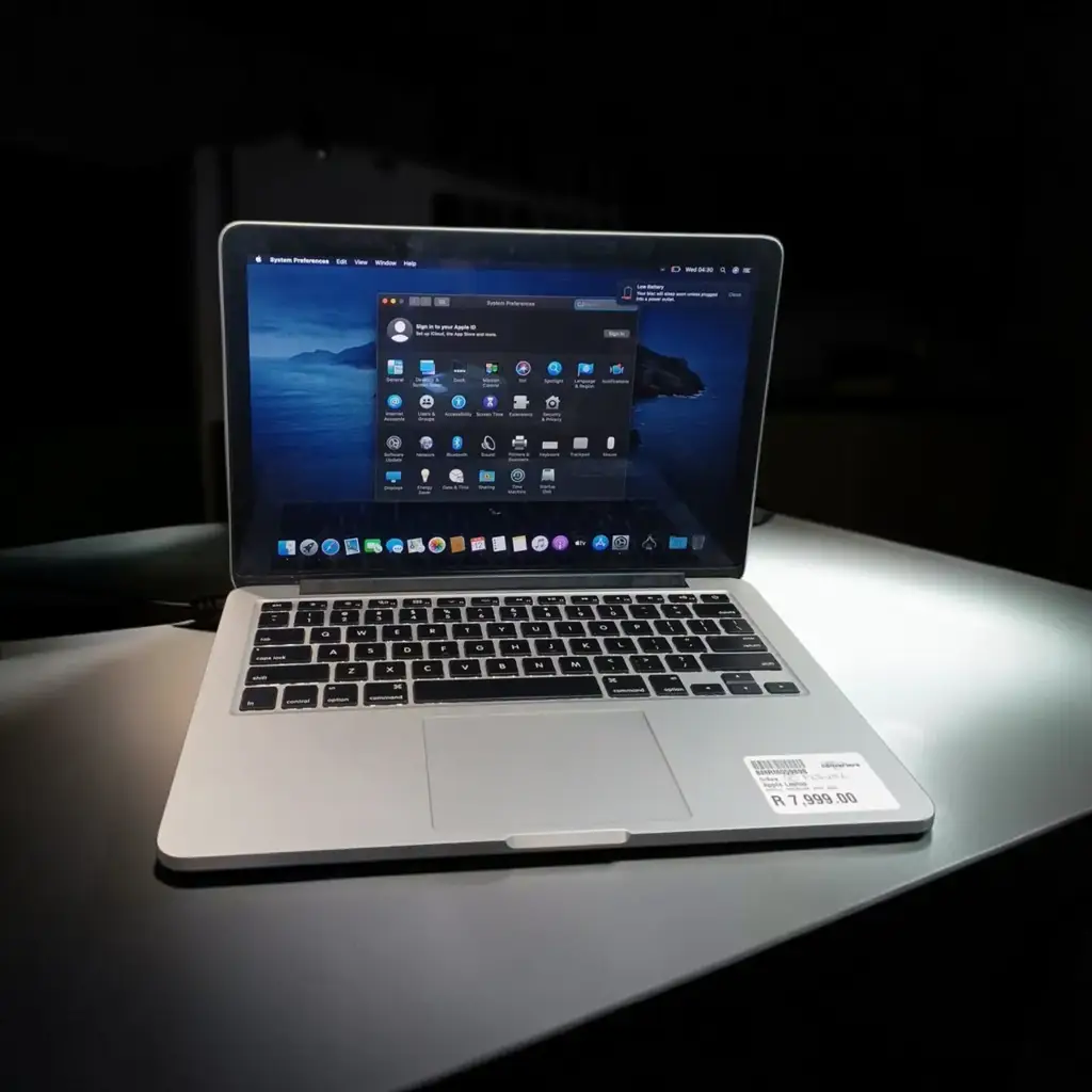 Apple Leptop Macbook
