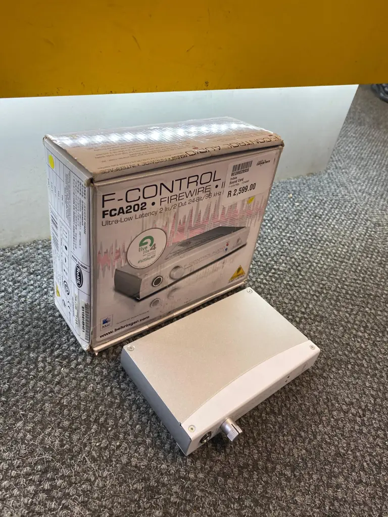 Behringer F-Control Fca202 Sound Card - View 2
