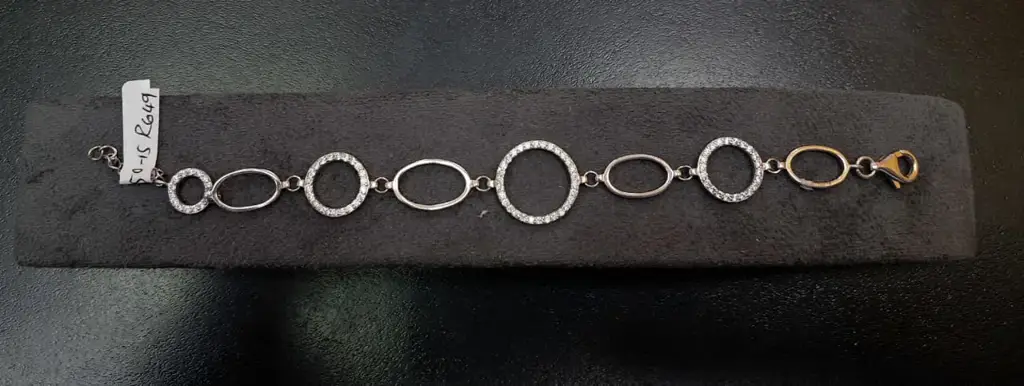 Geometric Pavé Halo & Oval Link Bracelet In 925 Sterling Silver