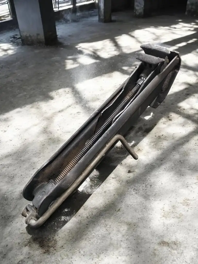 Car Jack Scissor Jack 550Kg