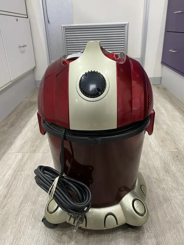 Genesis Hydrovac Plus 1600W - View 3