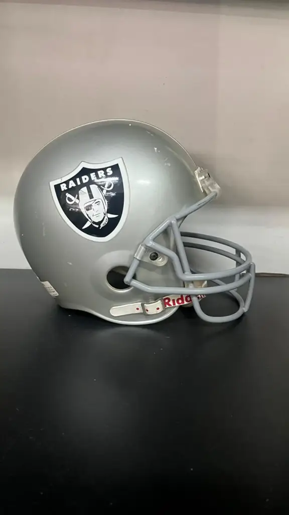 Riddell Oakland Raiders Throwback-Style Full-Size Football Helmet - View 2