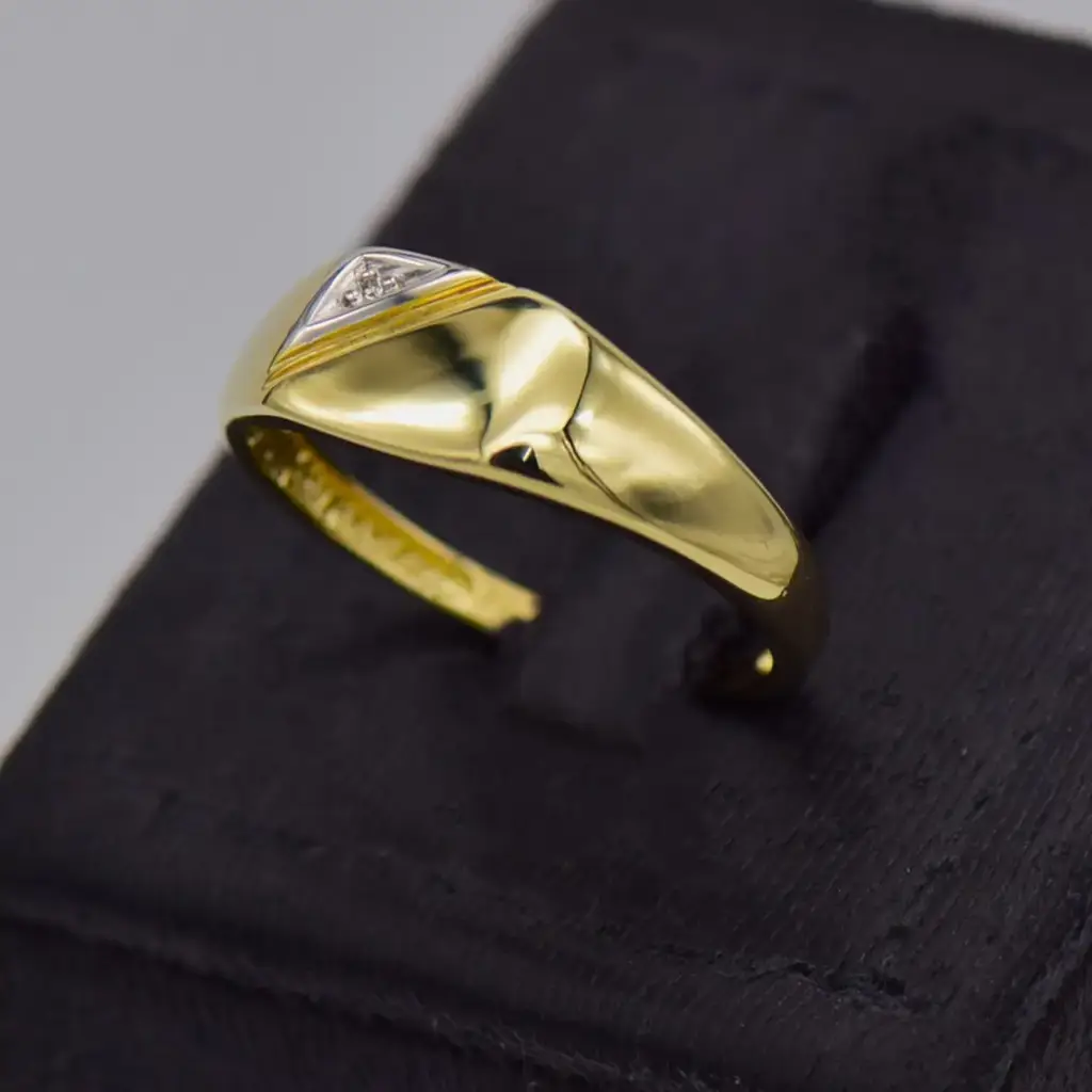 9ct Yellow Gold Dress Ring - View 3