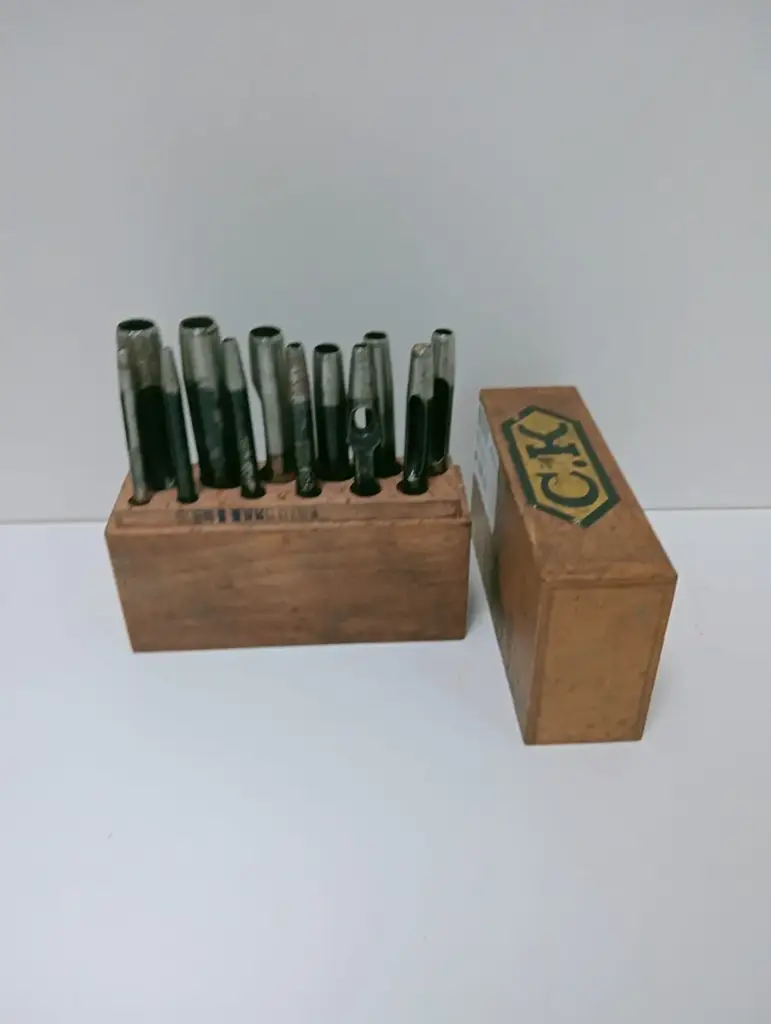 12Pce Hollow Hole Punch Set - View 2