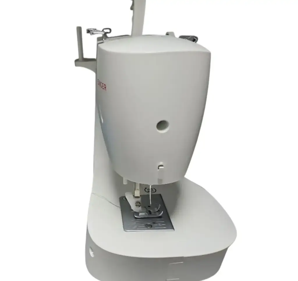Singer M2105 Sewing Machine - View 3