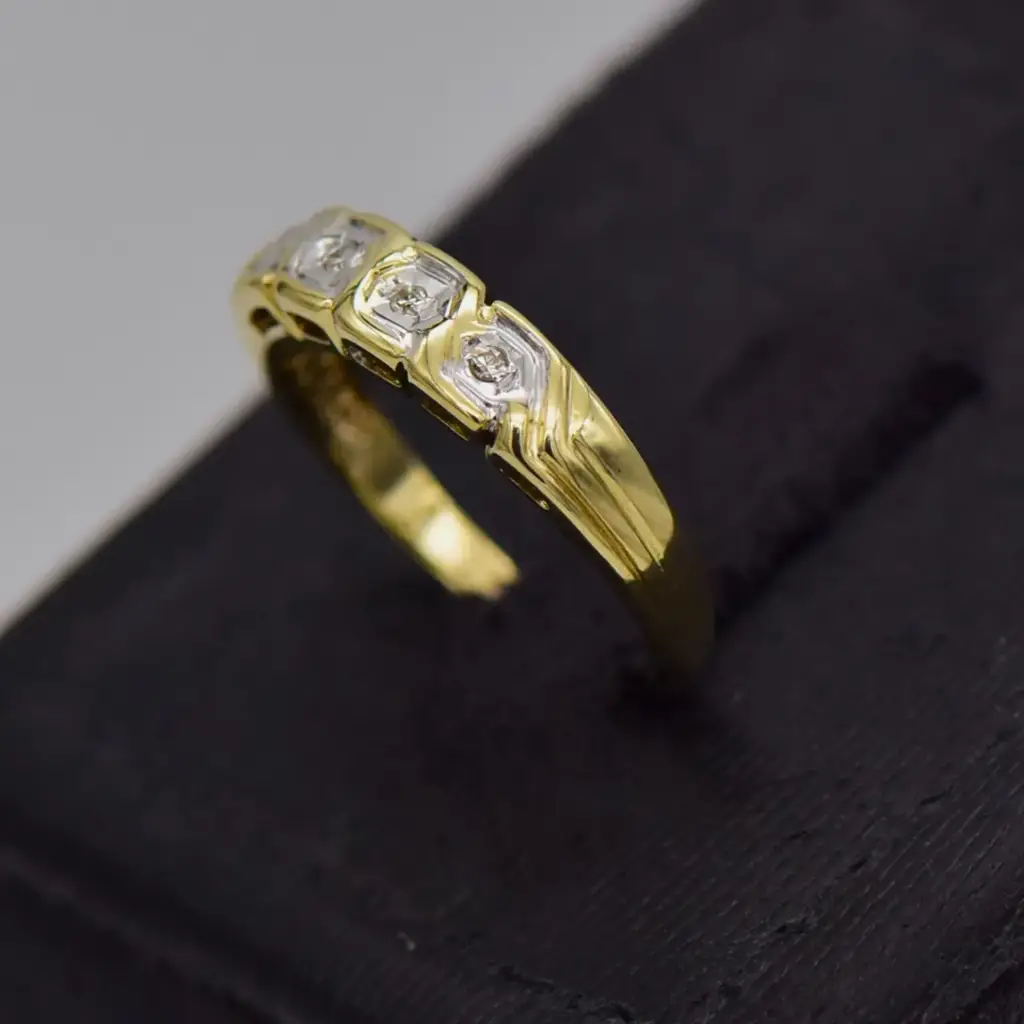 9ct Yellow Gold Dress Ring - View 3