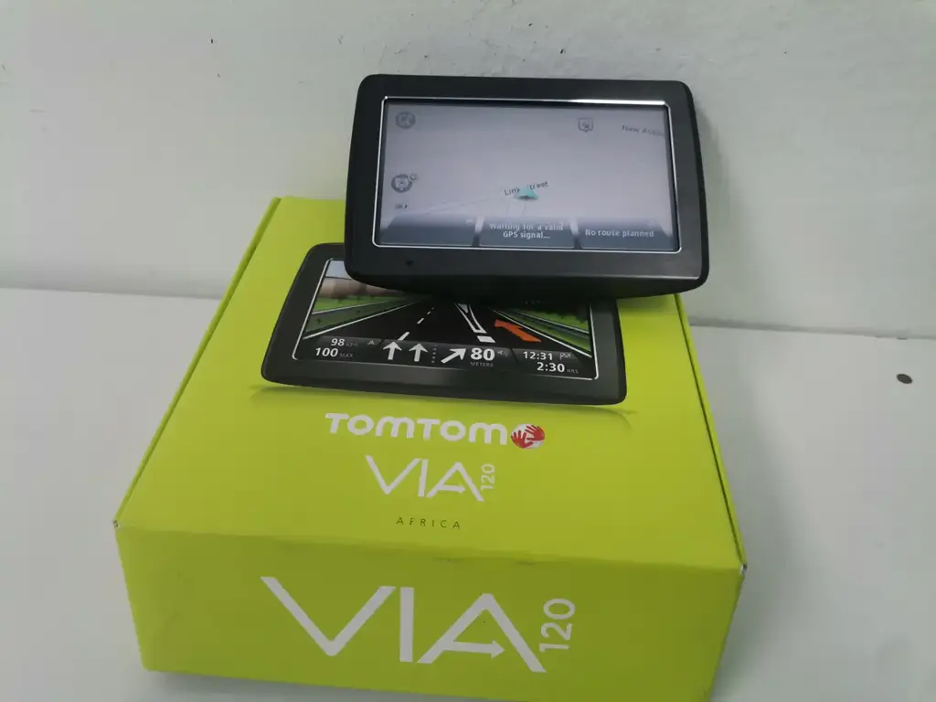 Tomtom Via Live 120 Automotive Gps(Sticker Needs Replacement) - View 3