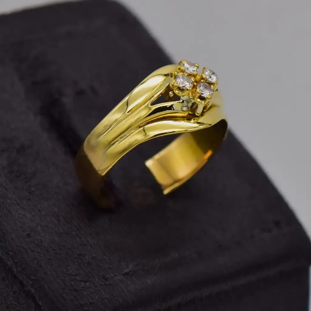 18ct Yellow Gold Dress Ring - View 2