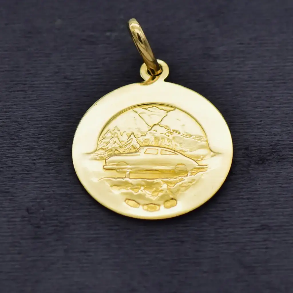 18ct Yellow Gold St Christopher Coin Pendant - View 2