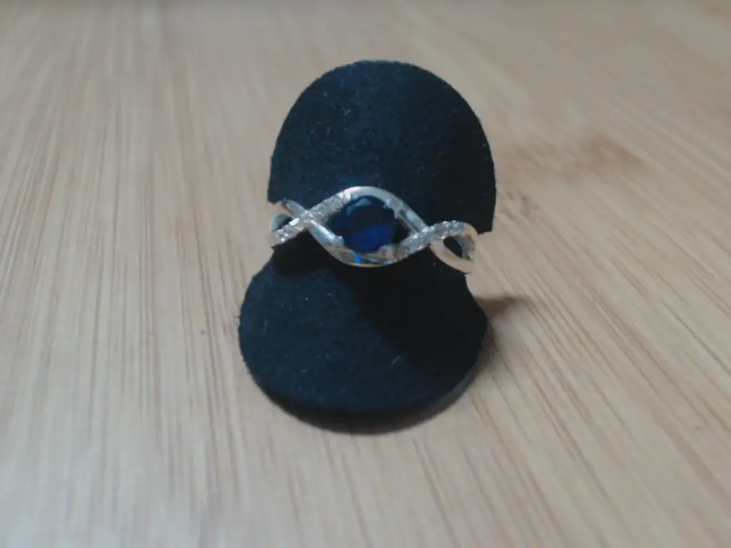 Sterling Silver 925 Ladies Twisted Band Ring With Blue Stone (Size N)