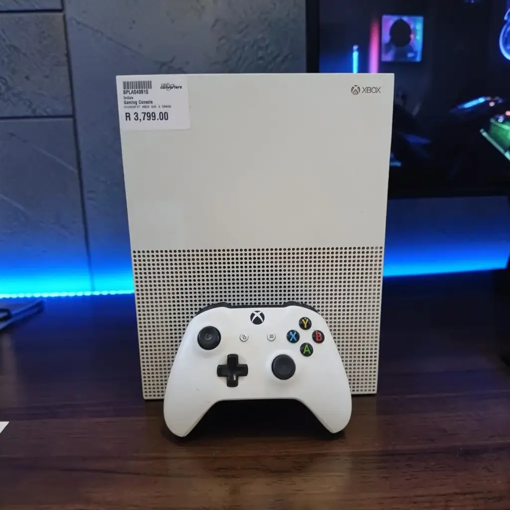 Microsoft Xbox One S 500Gb - View 2
