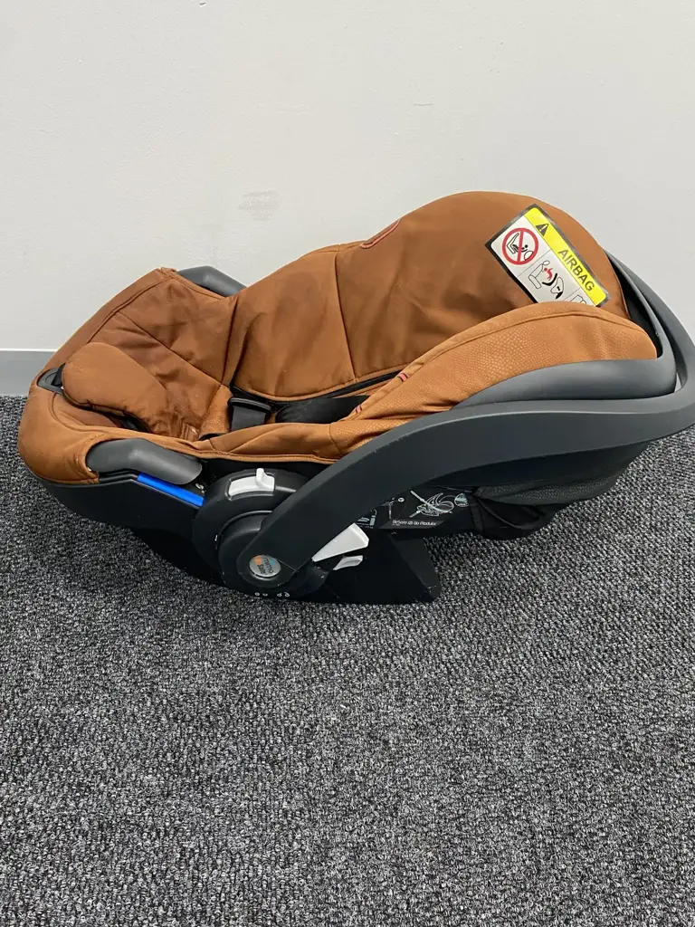 Mima Izi Go Modular Car Seat - View 2