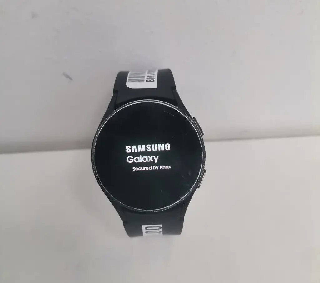 Samsung Galaxy Watch 4 (Generic Charger)