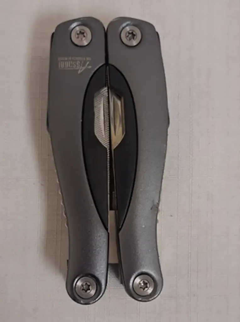 Assagai Grey Multi Tool
