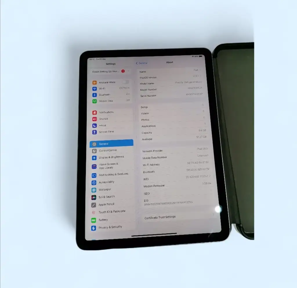 Apple Ipad 10.9 Inch Air 64Gb (5Th Generation) + Cellular