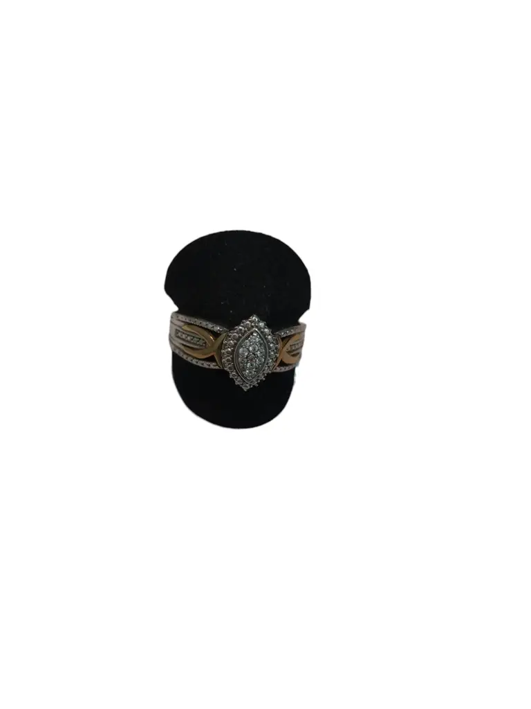 Ladies Silver Ring