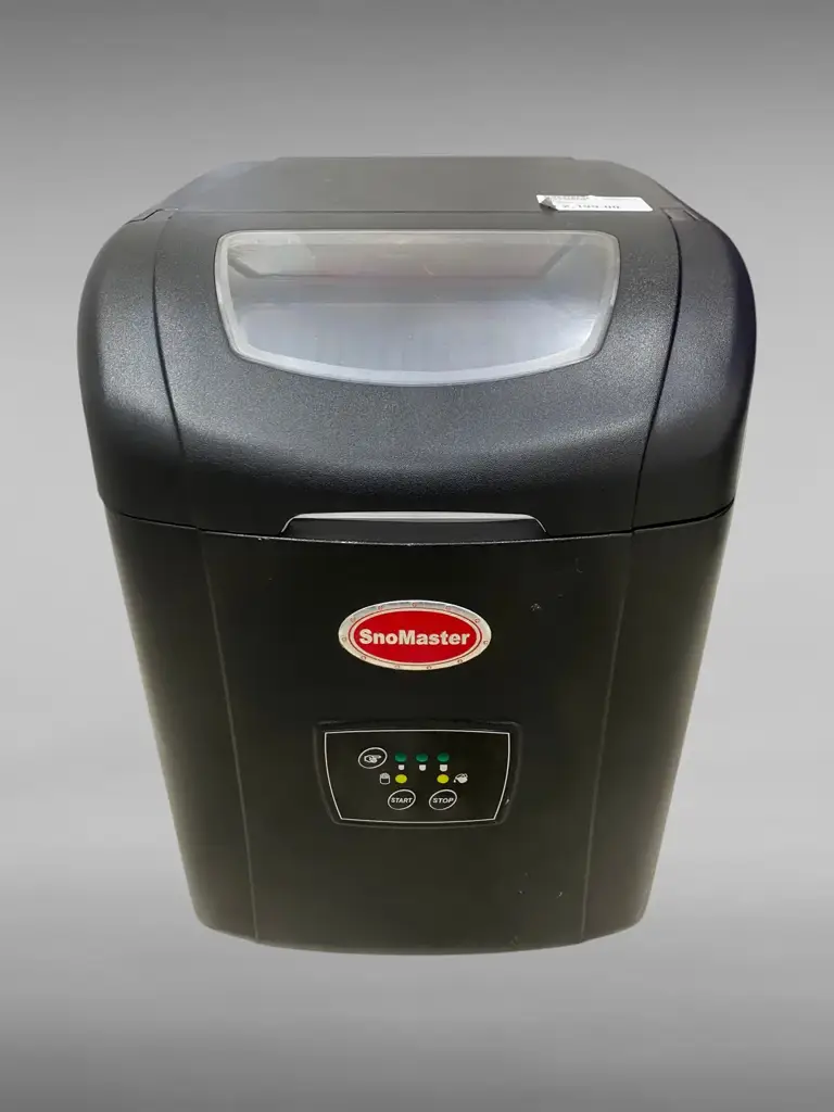 Snowmaster Zb-14 Ice Maker.