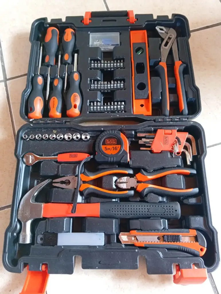 Black & Decker 154Pc Tool Set - View 2