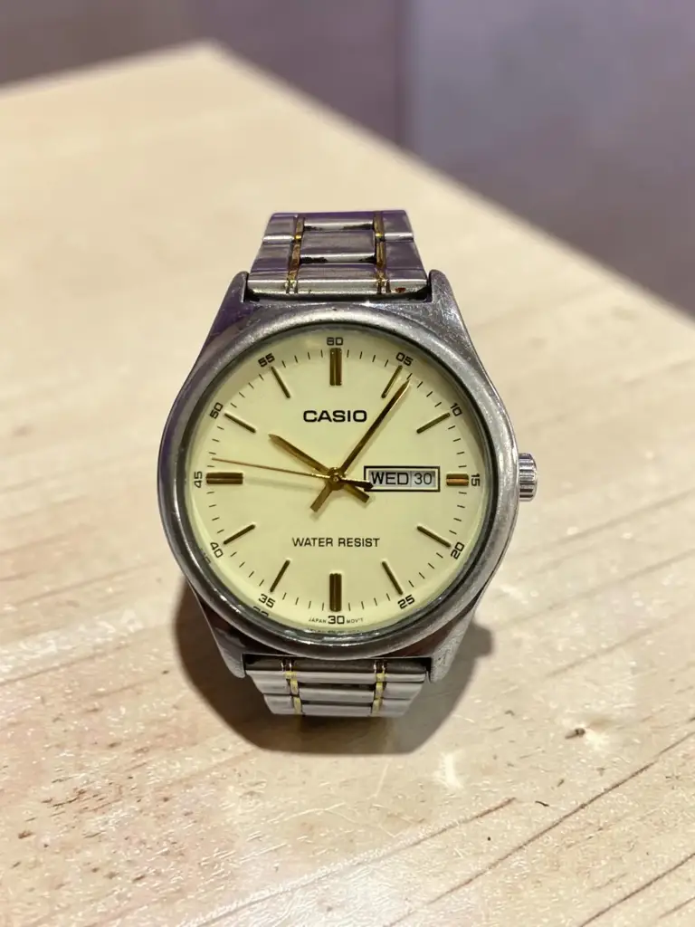 Casio Mtp-V003sg-9A Two-Tone Men's Analog Watch.