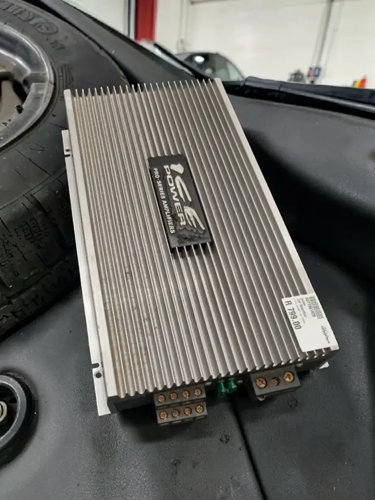 Ice Power Ps2000 (Pre-Owned) - View 2